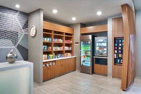 Springhill Suites Phoenix Scottsdale Marriott - Image 13