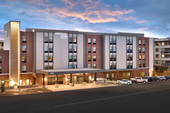 Exterior - Springhill Suites Phoenix Scottsdale Marriott (Scottsdale)