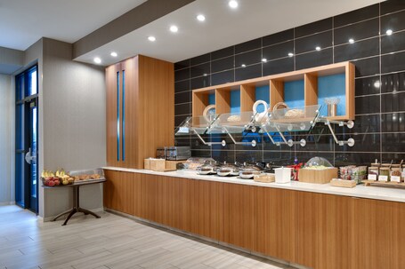 Springhill Suites Phoenix Scottsdale Marriott - Image 39