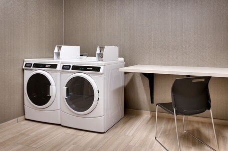 Springhill Suites Phoenix Scottsdale Marriott - Image 10