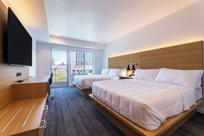 Room, 2 Queen Beds, Non Smoking, Balcony | Hypo-allergenic bedding, memory foam beds, in-room safe, desk - Hotel Mai Downtown Long Beach (Long Beach)