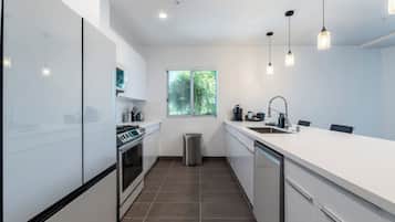 Suite, 2 Bedrooms, Non Smoking, Balcony | Private kitchen | Coffee/tea maker
