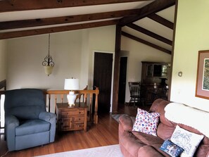 Smart TV - Glade Run House - A quiet country home retreat with a stream running through it. (Muncy)