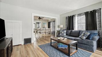 TV connectée, table de tennis de table