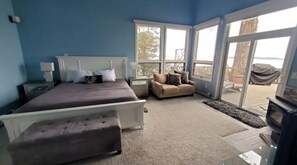 3 Schlafzimmer, Schreibtisch, Bügeleisen/Bügelbrett, kostenloses WLAN