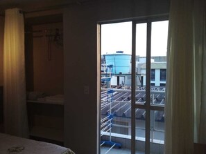 1 soverom, skrivebord, strykejern/-brett og wi-fi