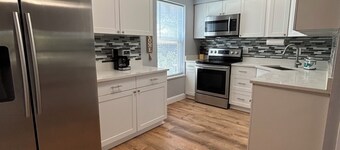 Cozy Cattle View Cottage