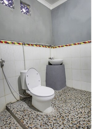 스탠다드 더블룸 | 욕실 | 샤워 시설, 타월