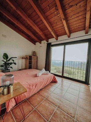 2 chambres, Wi-Fi gratuit, draps fournis