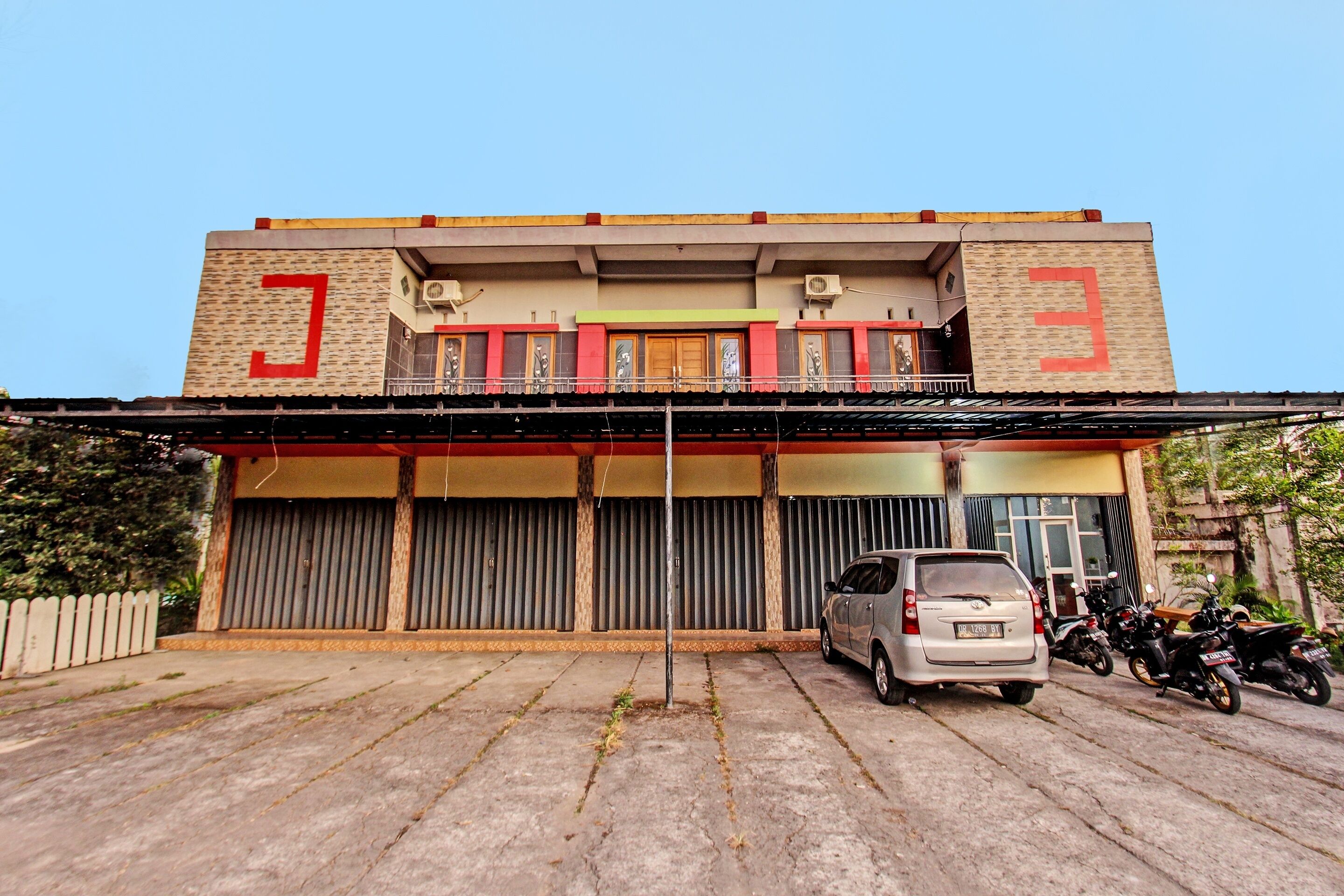 واجهة المنشأة