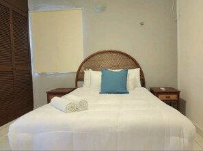 2 chambres, fer et planche à repasser, accès Internet, draps fournis