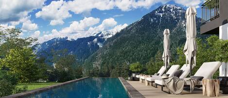 Piscine extérieure, piscine chauffée
