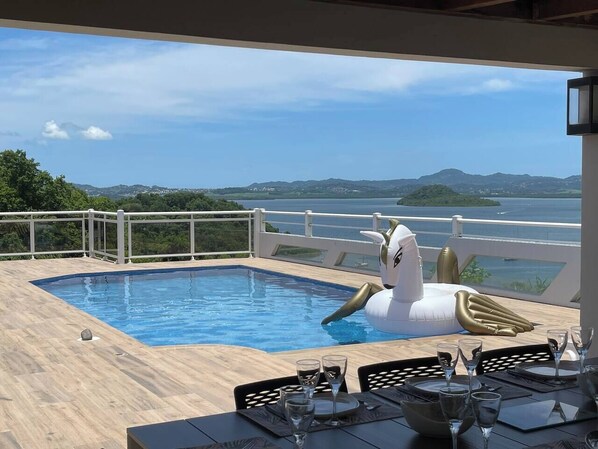 Outdoor pool - Magnificent villa, 8 people, incredible view (Les Trois-Îlets)