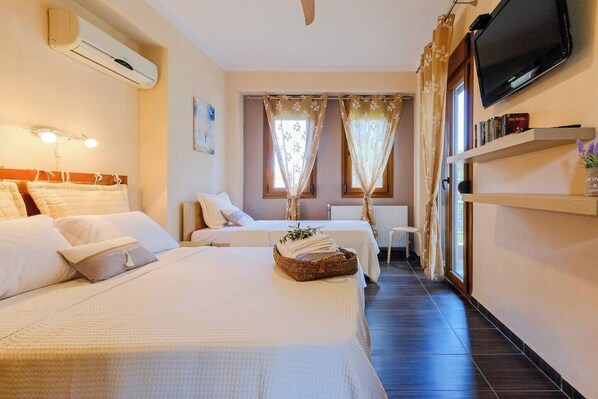 3 bedrooms, iron/ironing board, free WiFi, bed sheets