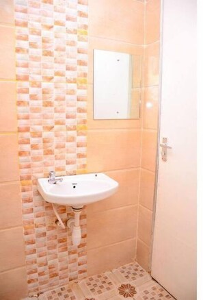 Douche, serviettes fournies