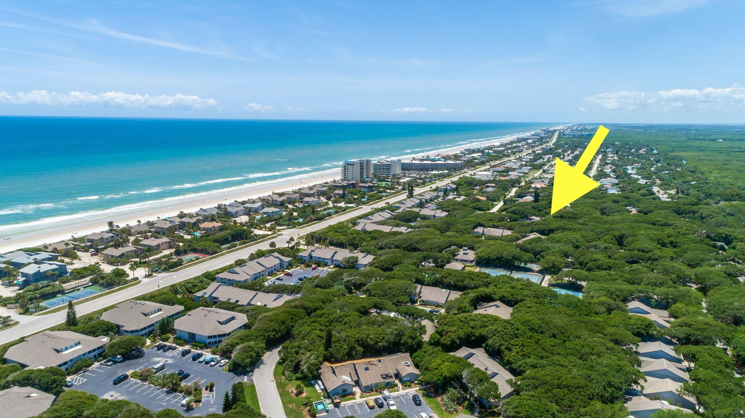 April Availability | Beachside villa, 3 pools, amenities galore!