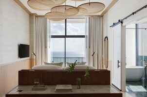 Presidential Suite, 1 King Bed | Blackout drapes, iron/ironing board, free WiFi, bed sheets