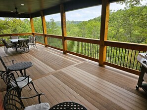 Unclassified image, 5 of 47, button - Heart of Branson Retreat / Hot Tub / Pool Table / Game Room / Fire Pit / Lvl2 EV (Branson)