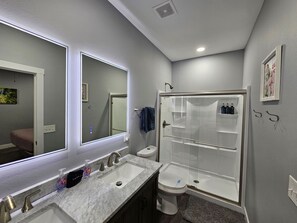 Unclassified image, 4 of 47, button - Heart of Branson Retreat / Hot Tub / Pool Table / Game Room / Fire Pit / Lvl2 EV (Branson)