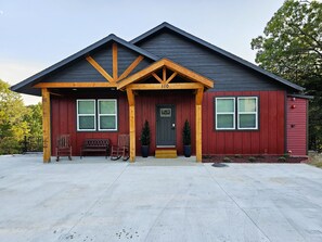 Unclassified image, 3 of 47, button - Heart of Branson Retreat / Hot Tub / Pool Table / Game Room / Fire Pit / Lvl2 EV (Branson)