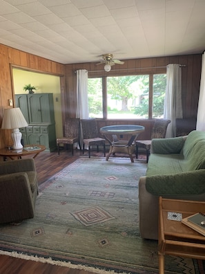 Smart TV - Walking distance to everything! (Grand Marais)