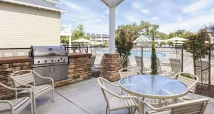 Great Wine Country and Golfing Resort Getaway!!