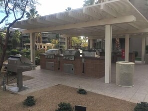 Terrace/patio - Luxury 2BR Condo for Music Fests (Indio)