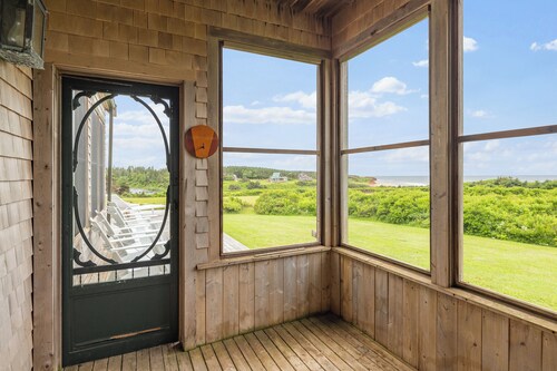 Secluded Beachfront Retreat with Luxury Amenities