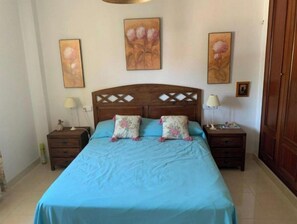 3 dormitorios, tabla de planchar con plancha, wifi y ropa de cama