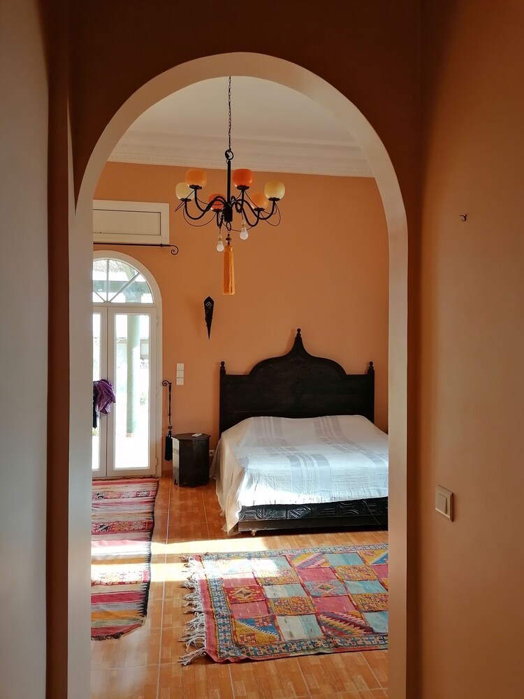 Villa Acquatique à 3 Minutes de la Médina! Tarudant Vrbo