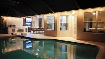 Piscine extérieure, piscine chauffée