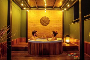 Luksus-dobbeltrom, 1 kingsize-seng, massasjebadekar | Boblebad