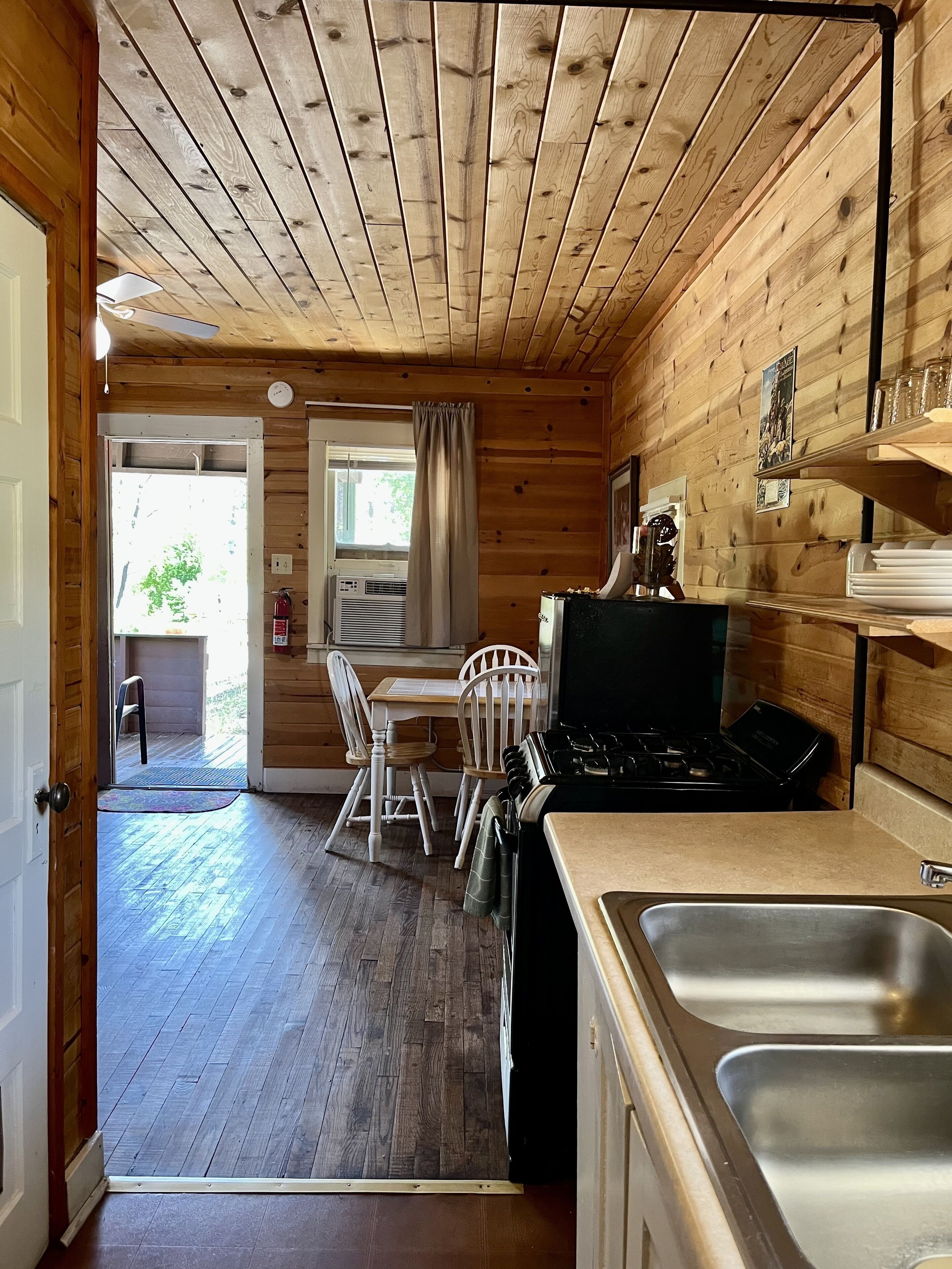 BUTTERFLY (No. 12) | Oleskelualue | LCD-televisio, Netflix, suoratoistopalvelut