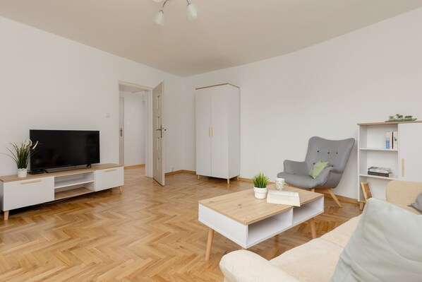 Apartment, 2 Bedrooms, 2 Bathrooms | Living room - 2-bedroom Franciszka Kawy 34 by Renters (Warsaw)