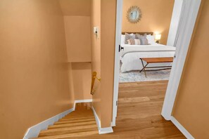 2 bedrooms, desk, iron/ironing board, travel cot