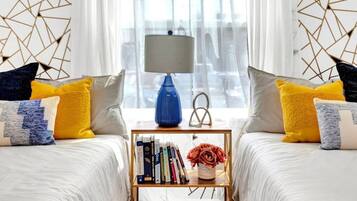 3 bedrooms, desk, iron/ironing board, travel crib