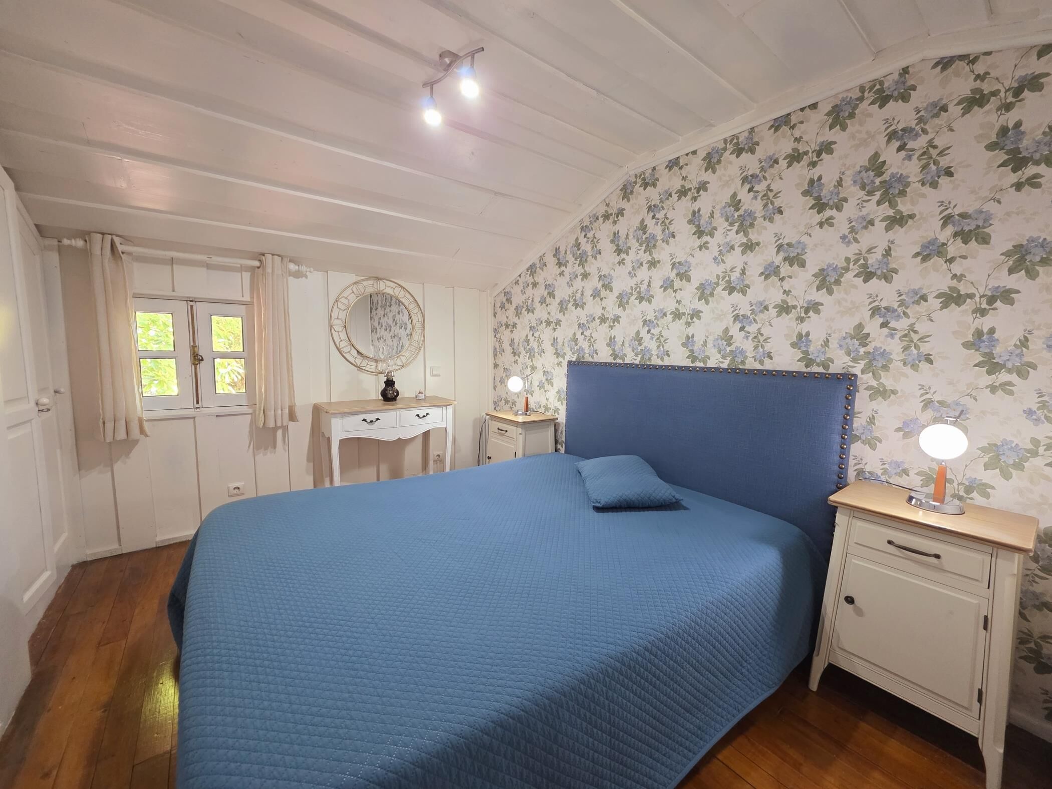 2 slaapkamers, internet, beddengoed