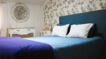 2 bedrooms, bed sheets