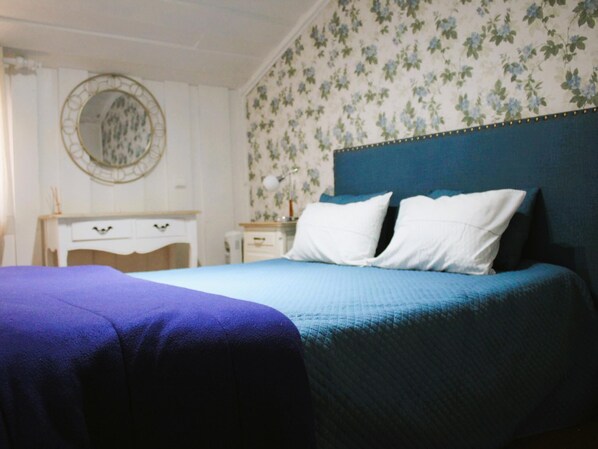 2 bedrooms, internet, bed sheets