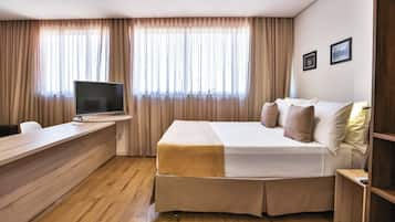 Standard Double Room | Desk, free WiFi, bed sheets