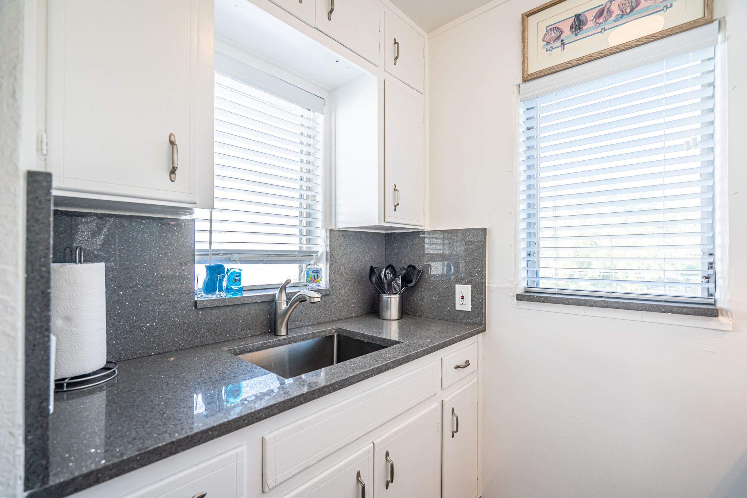 大型冰箱、微波爐、烤箱、爐台