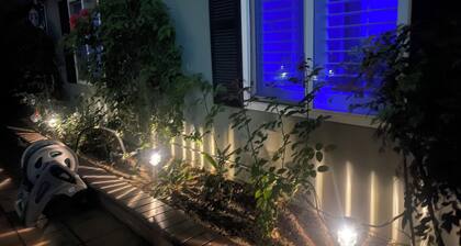 Natural Green Oasis conveniently near Route 66.