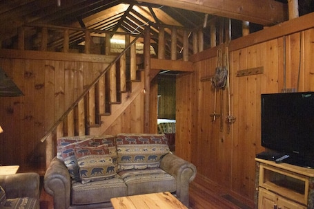 Interior. Pine Lake Trout Club Cabin #7!!!