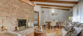 4bed/2bath retreat:Modern comfort, timeless charm. Your Ideal short-term escape.