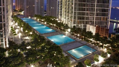 Sky Lights Lux Suite