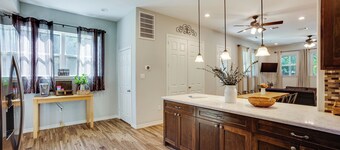Pet-Friendly Tomball Home: Walk to Main Street!