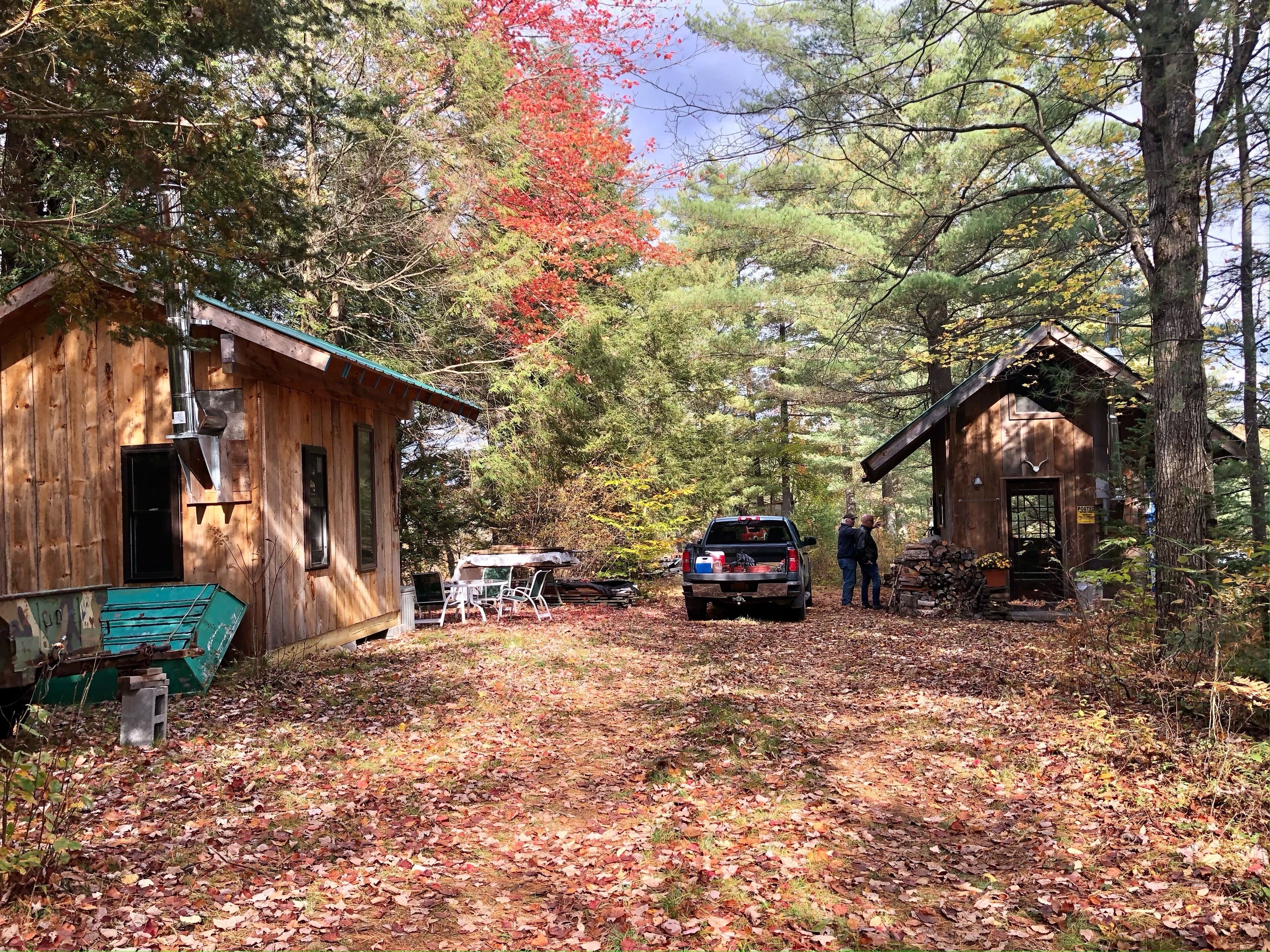 Perfect place to escape the human race! STONY LAKE HIDEOUT