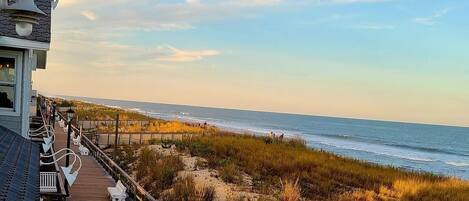 Camastros y toallas de playa