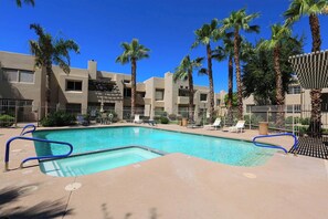 A heated pool - The Terracotta Desert (Scottsdale)