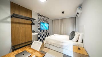 1 habitación, tabla de planchar con plancha, wifi y ropa de cama